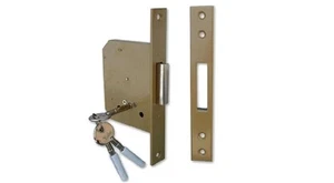 SERRATURA DA INFILARE PER PORTE IN LEGNO CHIAVE A SPILLO YALE 56320 - Picture 1 of 2