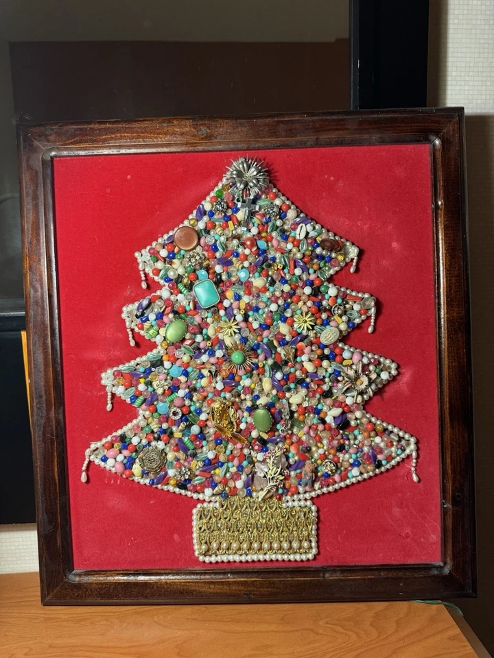 Vintage Framed Jewelry Christmas Tree Folk Art Mosaic Large Brooch Velvet - Image 1 of 4