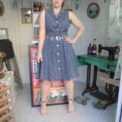 Vestido Midi Vintage Retro Años 90 Marino Floral Flores Floridas Patrón Cottage Estampado Foto 1 de 4