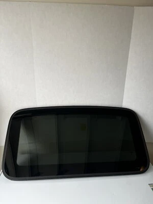 2005-2008 Honda Pilot Sunroof Moonroof Sun Moon Roof Glass Panel OEM - Image 1 of 4