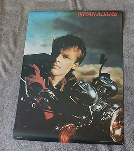 Póster de música de Bryan Adams 1985 motocicleta de rock canadiense hombre bonito #A87 en muy buen estado - Imagen 1 de 1