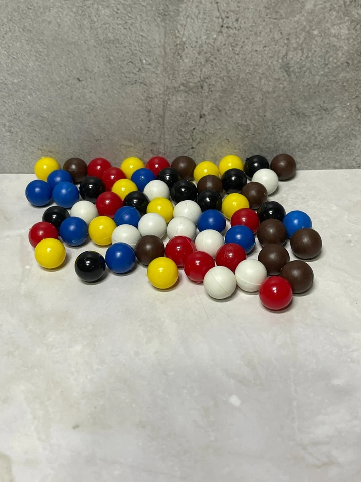 1973 chinese checkers (Pressman #2053) - replacement marbles - Image 1 of 1