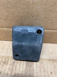 Coperchio filtro aria usato da un Poulan PE3500 Stick Edger - Foto 1 di 3