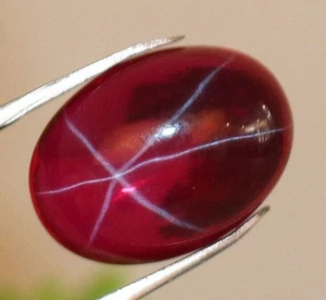 8.60 Cts. Natural Star Red Ruby 6 Rays Oval Cabochon Shape Certified Gemstone - Foto 1 di 4