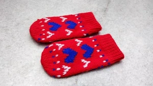 Funny vintage red ๐ children's mittens - Picture 1 of 4