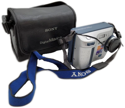 Sony FD Mavica MVC-FD100 Digital Still Camera with case - Image 1 of 4