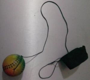 PALLA CON ELASTICO DA POLSO - Foto 1 di 3