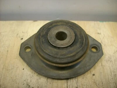 Оригинальное крепление коробки передач двигателя Porsche 911 912 930 Turbo 912E 91137504300 - Изображение 1 из 2