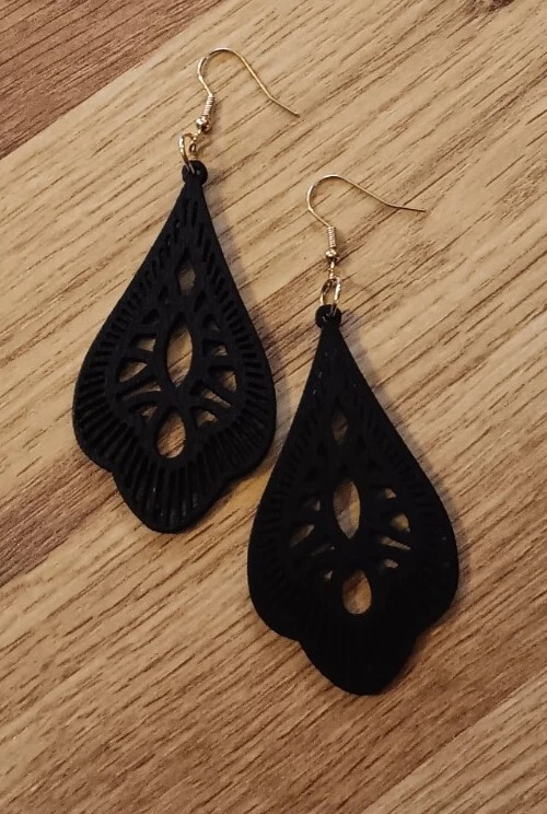 Pendientes colgantes de madera negros para mujer Foto 1 de 1