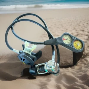 US Divers Gulf Regulator with Mouthpiece and Parkway Gauges NOT TESTED - Picture 1 of 17