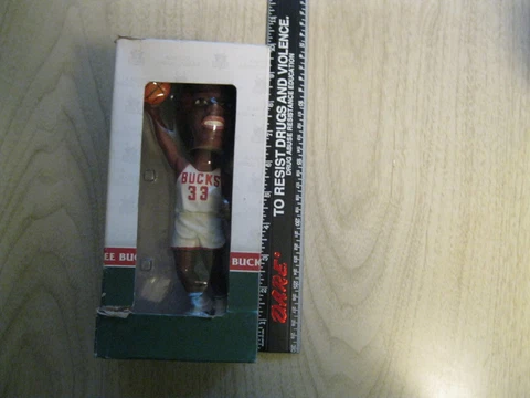 Kareem Abdul-Jabbar Bobblehead - Milwaukee Bucks - Player #33 - New - Basketball Cover