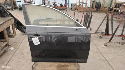 GRY RIGHT FRONT DOOR ASSEMBLY 2017-2019 AUDI A4 AUDI - Image 1 of 4