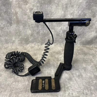 Custom Brackets CB Junior Flash Rotating Bracket Kit With Removable Nikon Cord - Image 1 of 4
