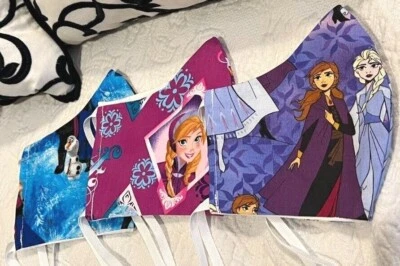 3er SET HANDGEFERTIGTE GESICHTSBEDECKUNGSMASKEN DISNEY FROZEN ANNA & ELSA & OLAF WASCHBAR  - Bild 1 von 4