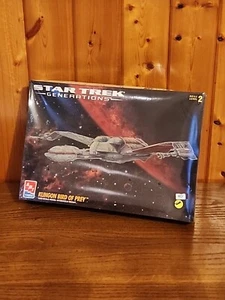 Klingon Bird of Prey Star Trek Generations - Unassembled AMT Ki#t8230Sealed/NIB - Picture 1 of 4