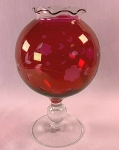Etched Ruby Red Flash Footed Ivy Bowl Vintage - Picture 1 of 3