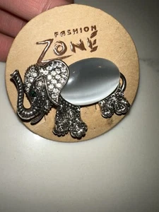 Elephant Alloy Rhinestone Brooch Natural White Shell Lapel Pin with Loop - Picture 1 of 14