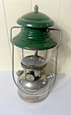 Винтажный зеленый фонарь Coleman модель 202 сделано в США одна мантия 1/58 4/58 - Изображение 1 из 4