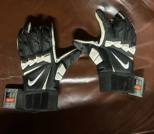 Nike HyperBeast Football Gloves Men’s  Black W Swish Size L See Pics - Picture 1 of 7