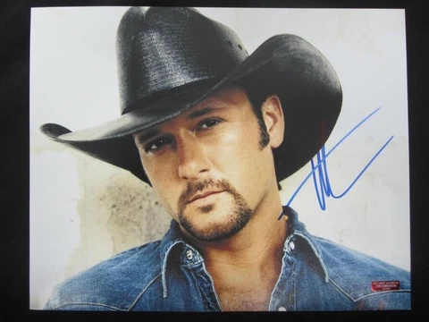 Tim McGraw Hand Signed 8x10 Photo with COA Cover