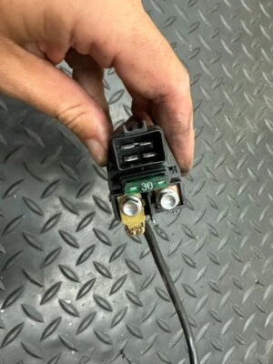 Triumph Street Triple R 675 2015 relé de arranque 2013 a 2016 Foto 1 de 4