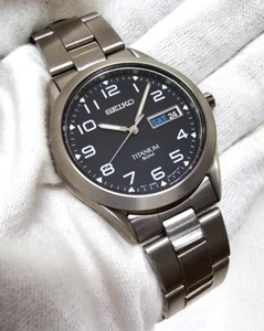 SEIKO Quartz Titanium Men's Watch SGG609P1 - Picture 1 of 10