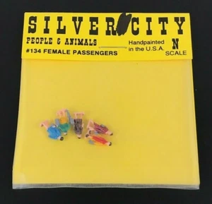 Silver City 134 N Scale Female Standing Passengers Figure Kit (5 Pack) NEW NOS - Picture 1 of 4