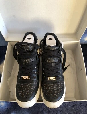 Botas altas de piel para mujer GUESS marrón con logotipo, talla UK5 Foto 1 de 4