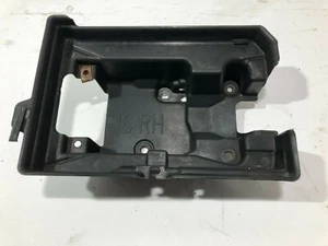 LEXUS IS250 220 2006 BATTERY TRAY BOX HOUSING HOLDER BRACKET MOUNT / 2005-13 - Imagen 1 de 7