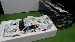 BMW M1 LE MANS 1981 MÜNCHEN # 71 au 1/18 MINICHAMPS 180812971 voiture miniature - Foto 1 di 1