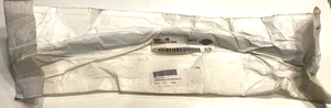 Soporte para parabrisas exterior OEM GENUINO Harley-Davidson para motocicleta P/N 58051-78A NUEVO - Imagen 1 de 4