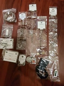 American Eagle Outfitters Necklace And Bracelet jewelry bundle 10 Pieces NWT - Picture 1 of 9