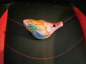 Fischietto uccellino messicano colorato dipinto a mano arte terracotta ceramica vintage usato - Foto 1 di 5