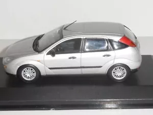 PER 433 087023 FORD FOCUS MK1 5dr 2002 - IN ARGENTO, MODELLI CONCESSIONARIA - Foto 1 di 13