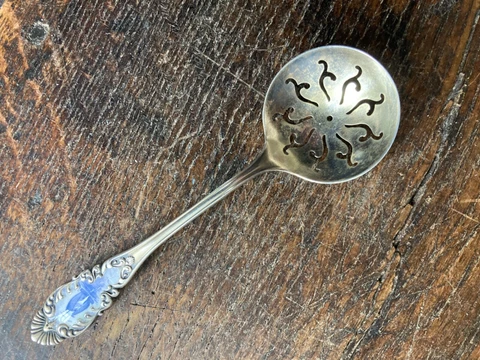 Antique Sterling BLACKINTON  1915 Sugar Confection Sifter Bonbon Spoon DELFT Cover