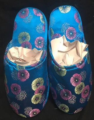 Mujer 40 (US 9-9.5) Asiático Azul Bordado Zapatillas Algodón Pisos Casa Zapatos Foto 1 de 4