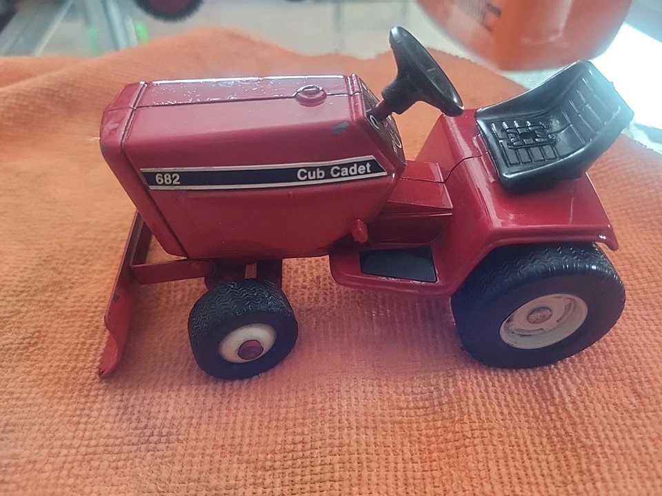 1/16 Scale Cub Cadet  382 W/ Blade Displayed  No Box - Image 1 of 4