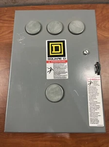 Square D 8903SMH3V02 Class 8903 Type S Multipole Contactor - Picture 1 of 9