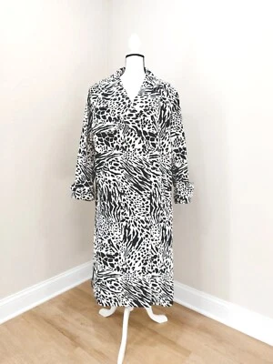 NUEVO/SERGIO HUDSON/CHAQUETA GABARDINA/IMPRESIÓN ANIMAL/MÁS 3X/MODA/DÍA LLUVIOSO/ Foto 1 de 4