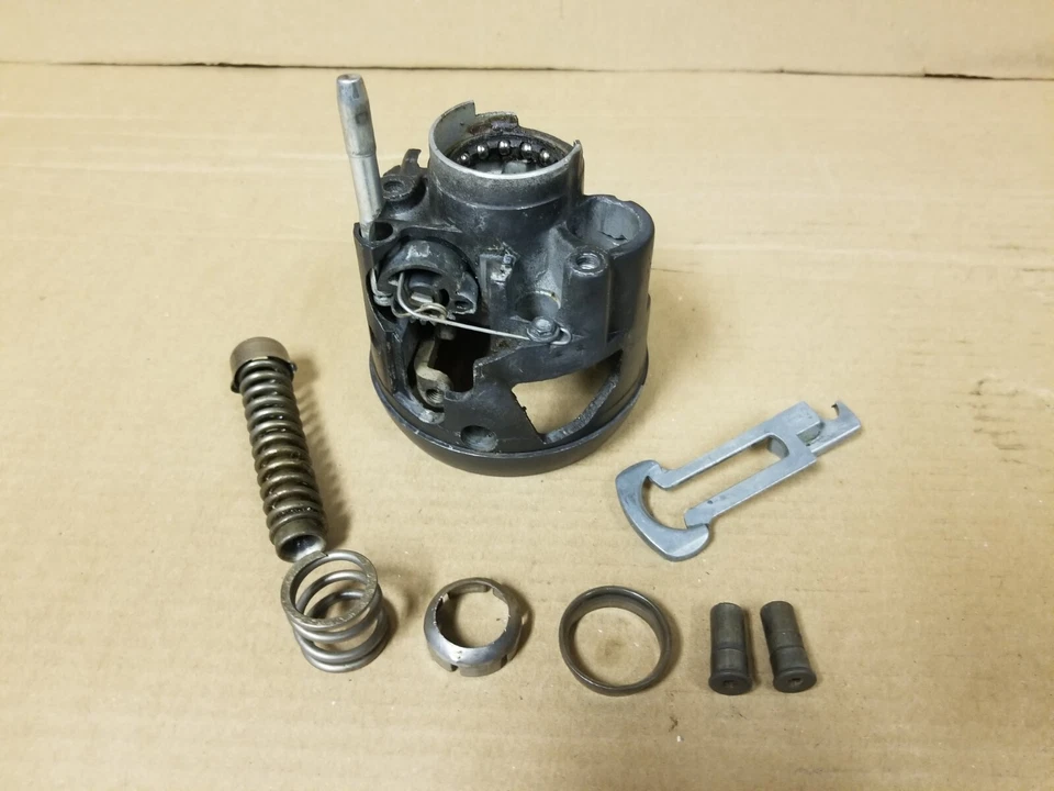 87-95 Jeep Wrangler YJ Tilt Steering Column Inner Bearing Housing - Image 1 of 2