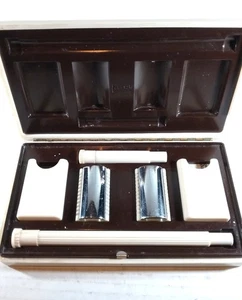G B S 3 Razor Set with Case and two Razors, one regular, one long handle - Picture 1 of 7
