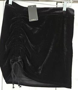 NWT Shinestar Black Velvet Short ( Mini) Skirt Size Medium Junior - Picture 1 of 4