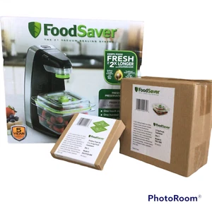 FoodSaver Vacuum sealing system Open Box Plus Produce trays & 3 cup container - Picture 1 of 8