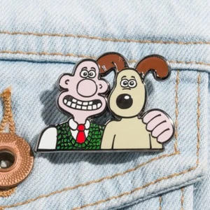 Official Wallace & Gromit Pin Badge - Picture 1 of 2