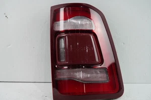 Dodge Ram 1500 2019-2023 luz trasera LED pasajero derecho sin punto ciego OEM rojo W1 - Imagen 1 de 11