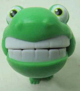 Hasbro Little Big Bites Figure Tartaruga Verde Bocca Larga Sorriso - Foto 1 di 9