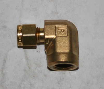 1/4" Tube x 1/4" FNPT Brass Female Elbow Connector Parker 4FEL4N-B - Image 1 of 2