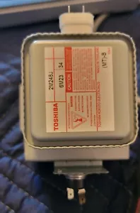 Toshiba 2M303H Microwave Magnetron - Picture 1 of 2