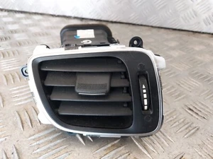 Grille Aération Gauche - KIA CARENS IV (4) - De 02-2013 - Bild 1 von 4