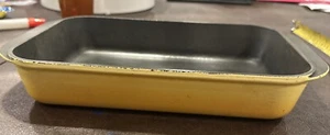 Le Creuset #30 Yellow Enamel Cast Iron Baking Roasting Casserole Lasagna Pan VTG - Picture 1 of 9